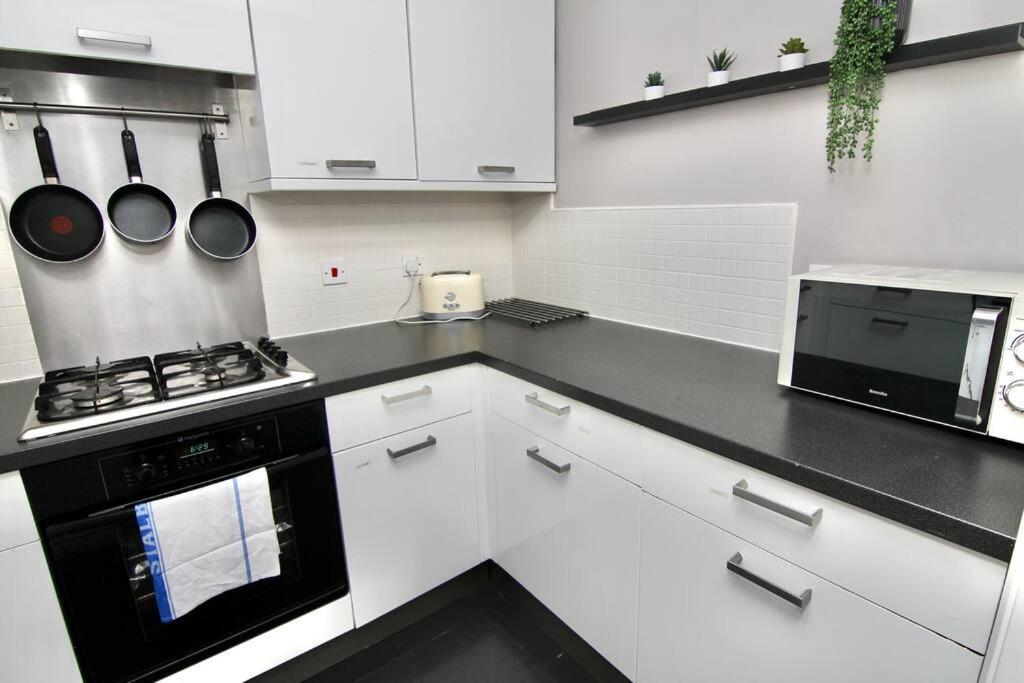 Daimler House - Cosy Home Near Coventry City Centre Dış mekan fotoğraf